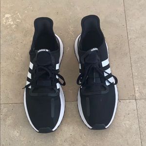 Men’s black adidas mens U-path sneaker Size 10.5